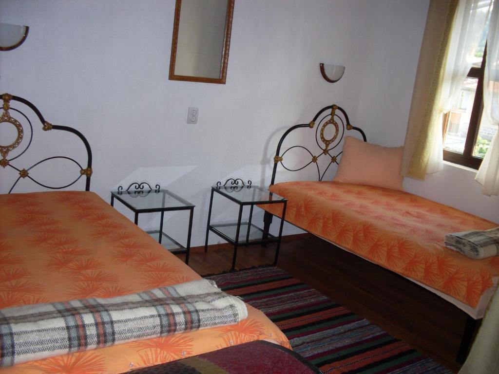 Tsutsovi House Hotel Kalofer Room photo